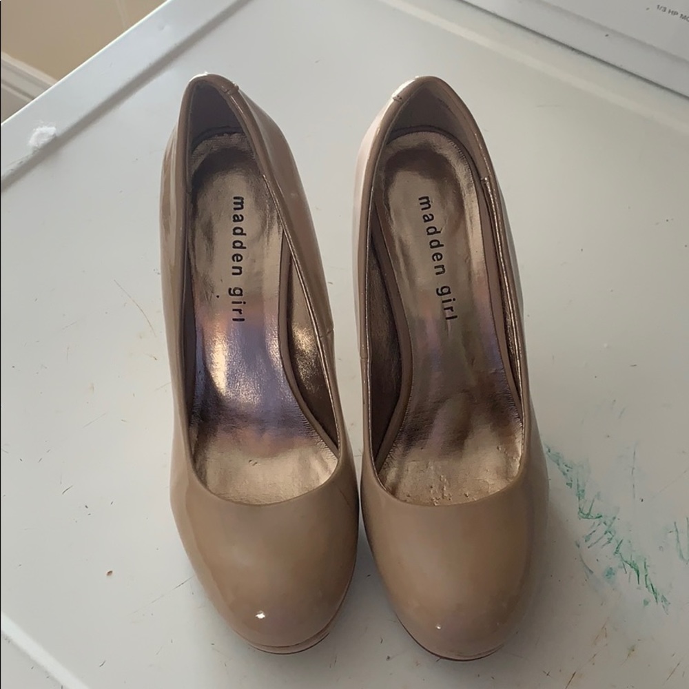 Nude heels